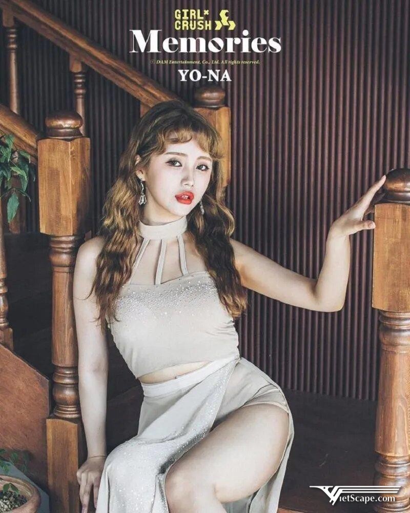 Yona gia nhập công ty DAM Entertainment vào năm 2019