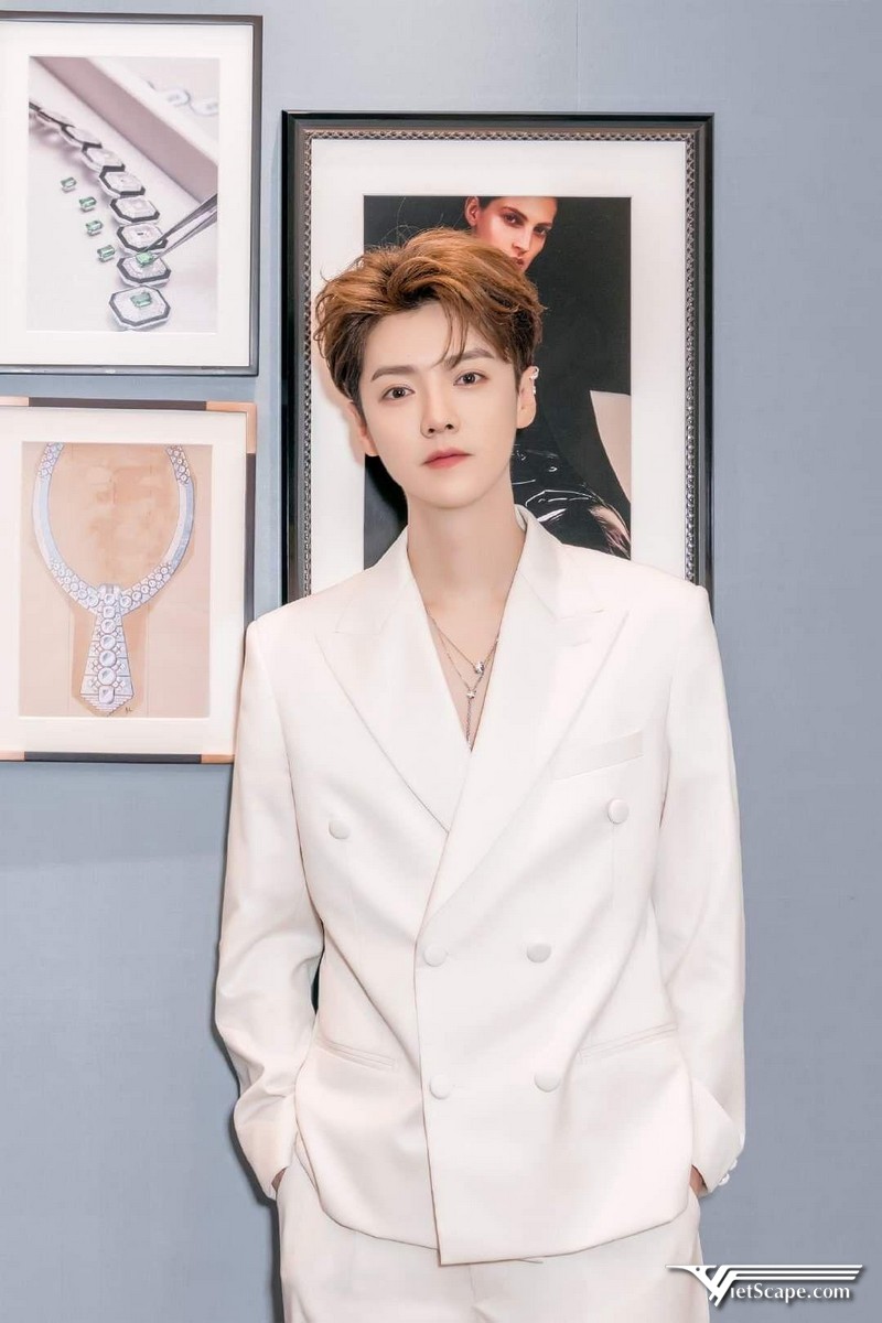 Một số hình ảnh về Luhan