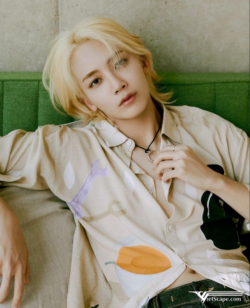 Jeonghan được Staff tuyển khi đang trên tàu điện trở về nhà từ lớp học diễn xuất