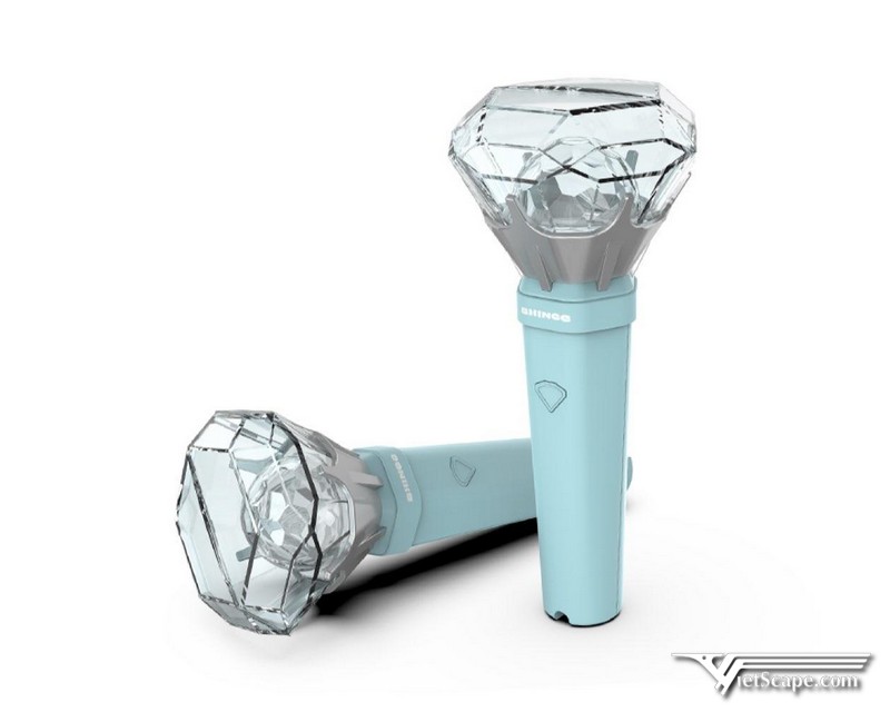 Lightstick chính thức của nhóm tên “Shating Star” được phát hành vào năm 2018