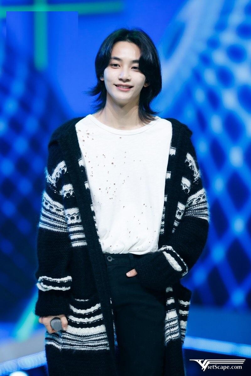 Một số hình ảnh về Jeonghan