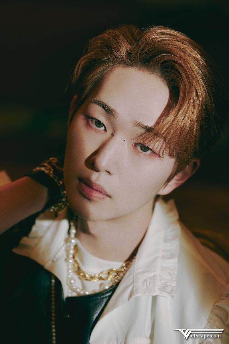 Phong cách âm nhạc mà Onew SHINee theo đuổi là phong cách sôi động và R&B