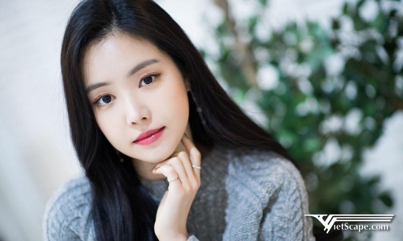 Cựu thành viên Naeun