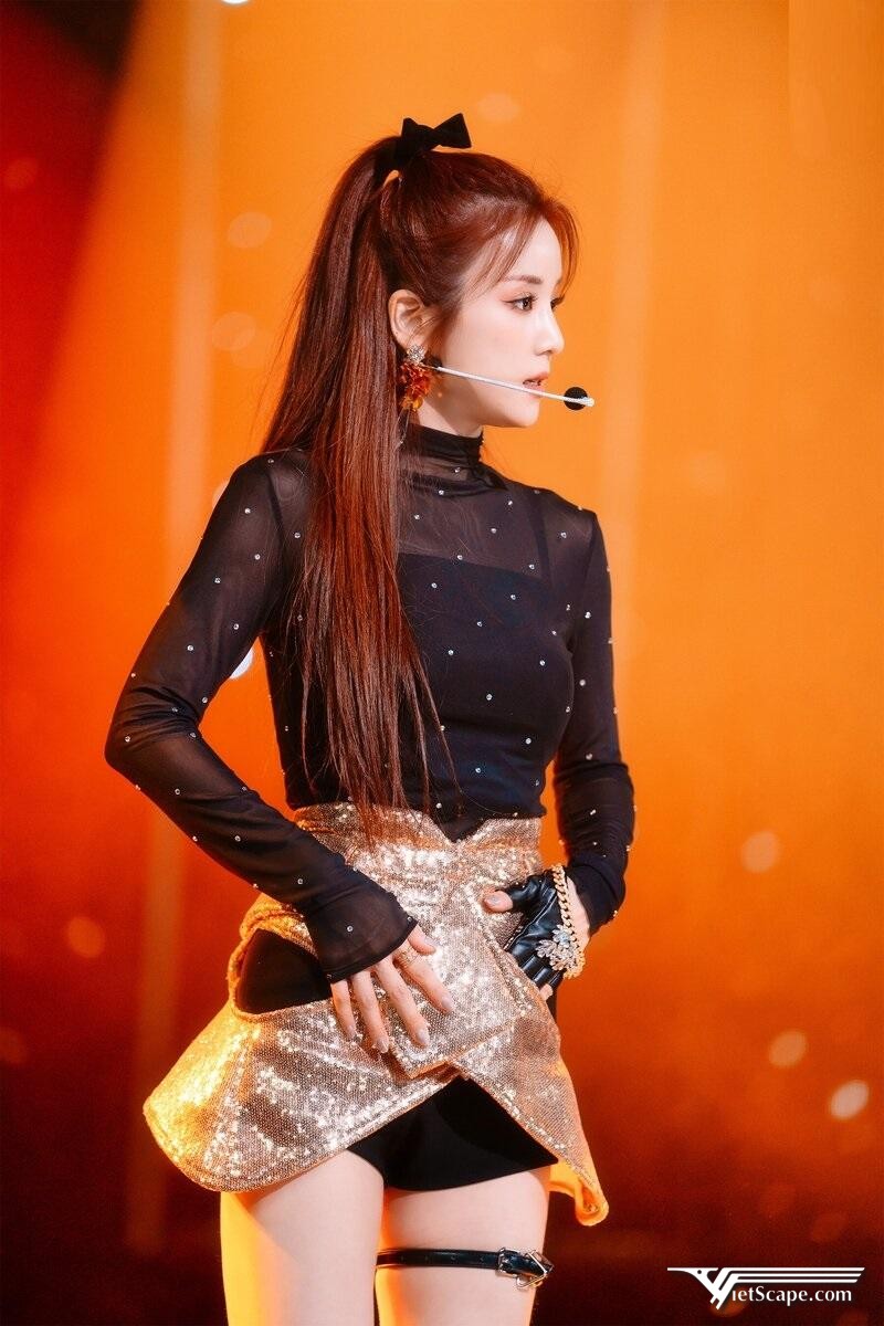 Một số hình ảnh về Chorong