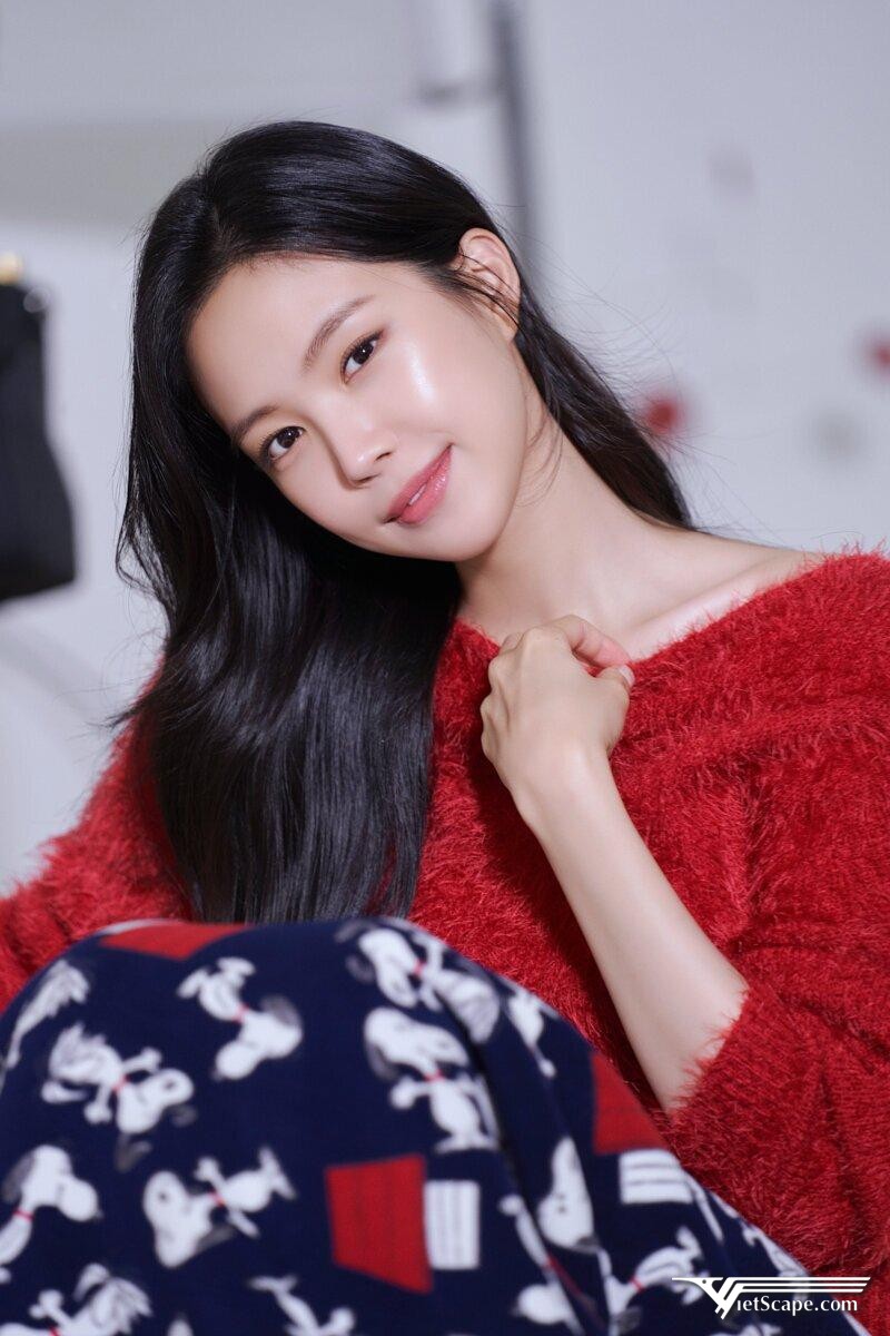 Một số hình ảnh về Naeun