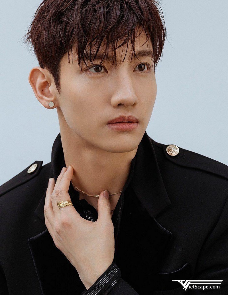 Changmin TVXQ tốt nghiệp trường trung học Gaepo năm 2006