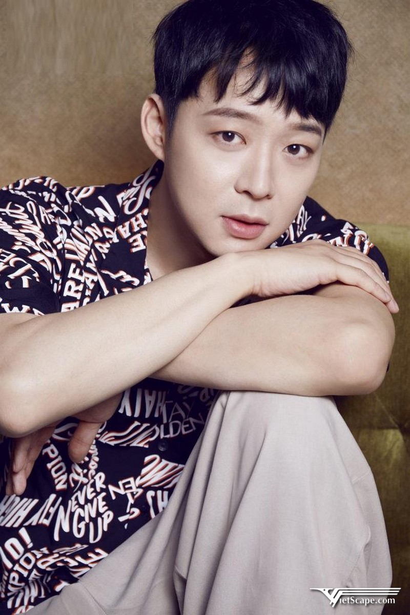 Một số hình ảnh về Yoochun