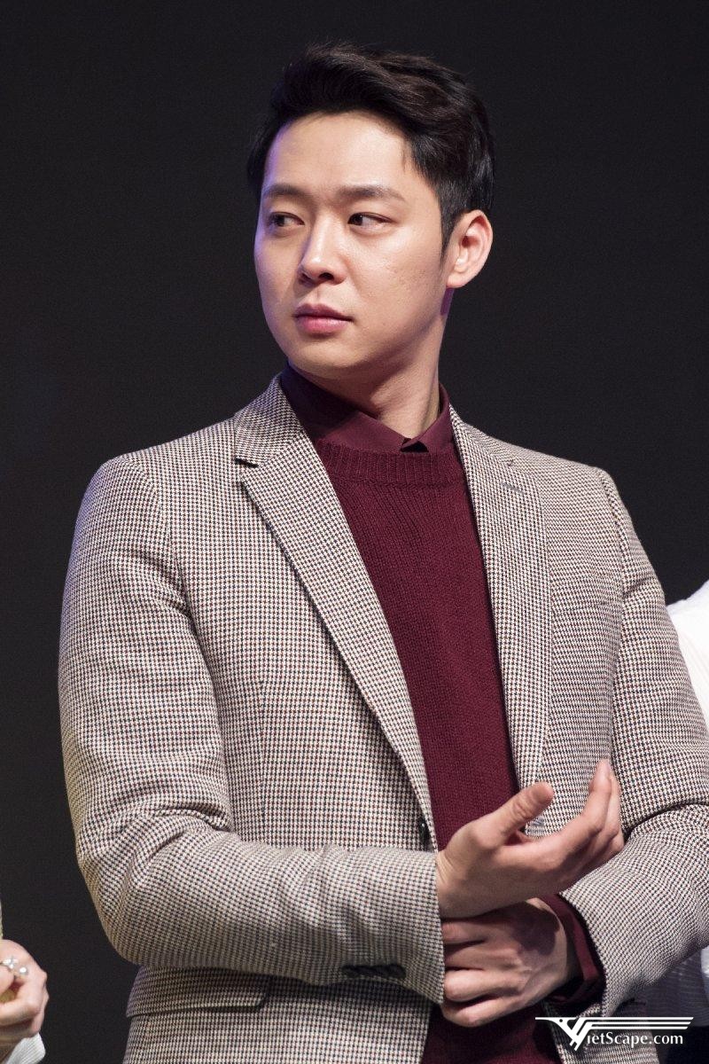 Một số hình ảnh về Yoochun