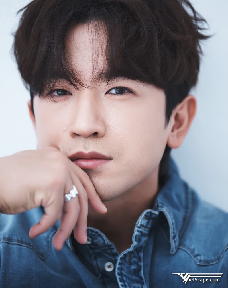 Lee Min Woo Shinhwa chia sẻ từng bị bạn thân lừa mất 50 tỷ đồng